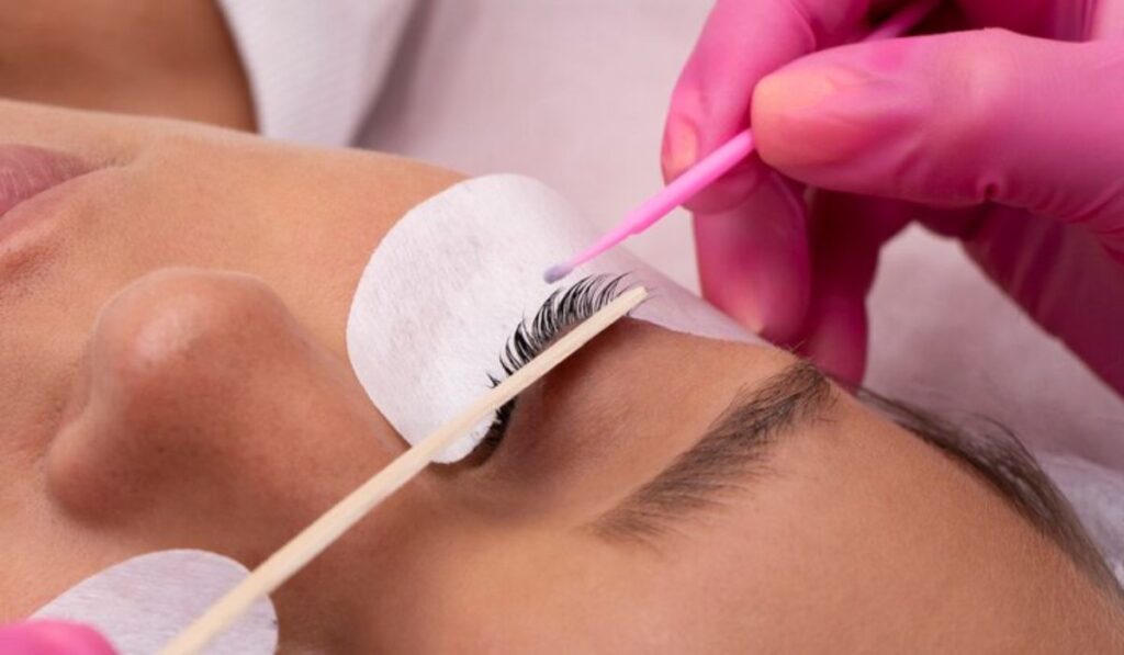 The Allure of Lash Lifts: A Perfect Solution Near You